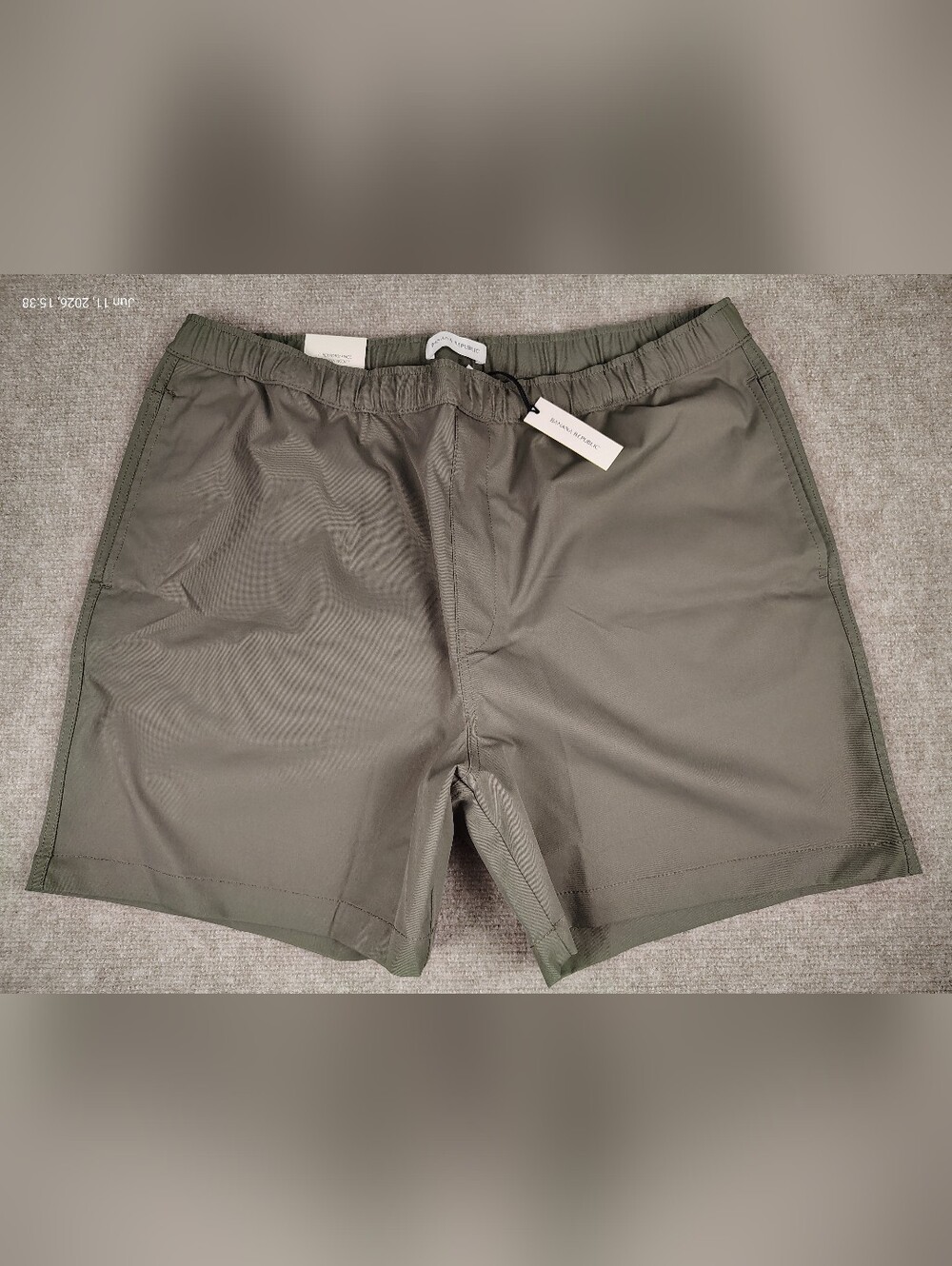 Men's Banana Republic 7" Performance Pull-On Short Olive Green